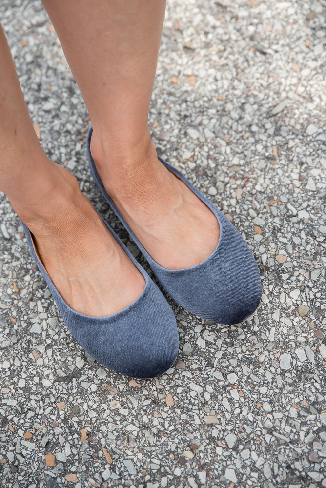 Lookin' Fine Velvet Flats