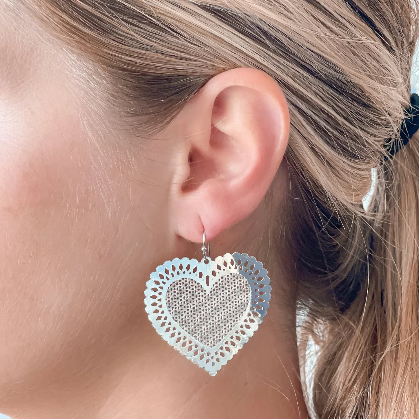 PREORDER: Filigree Heart Dangle Earrings in Assorted Colors